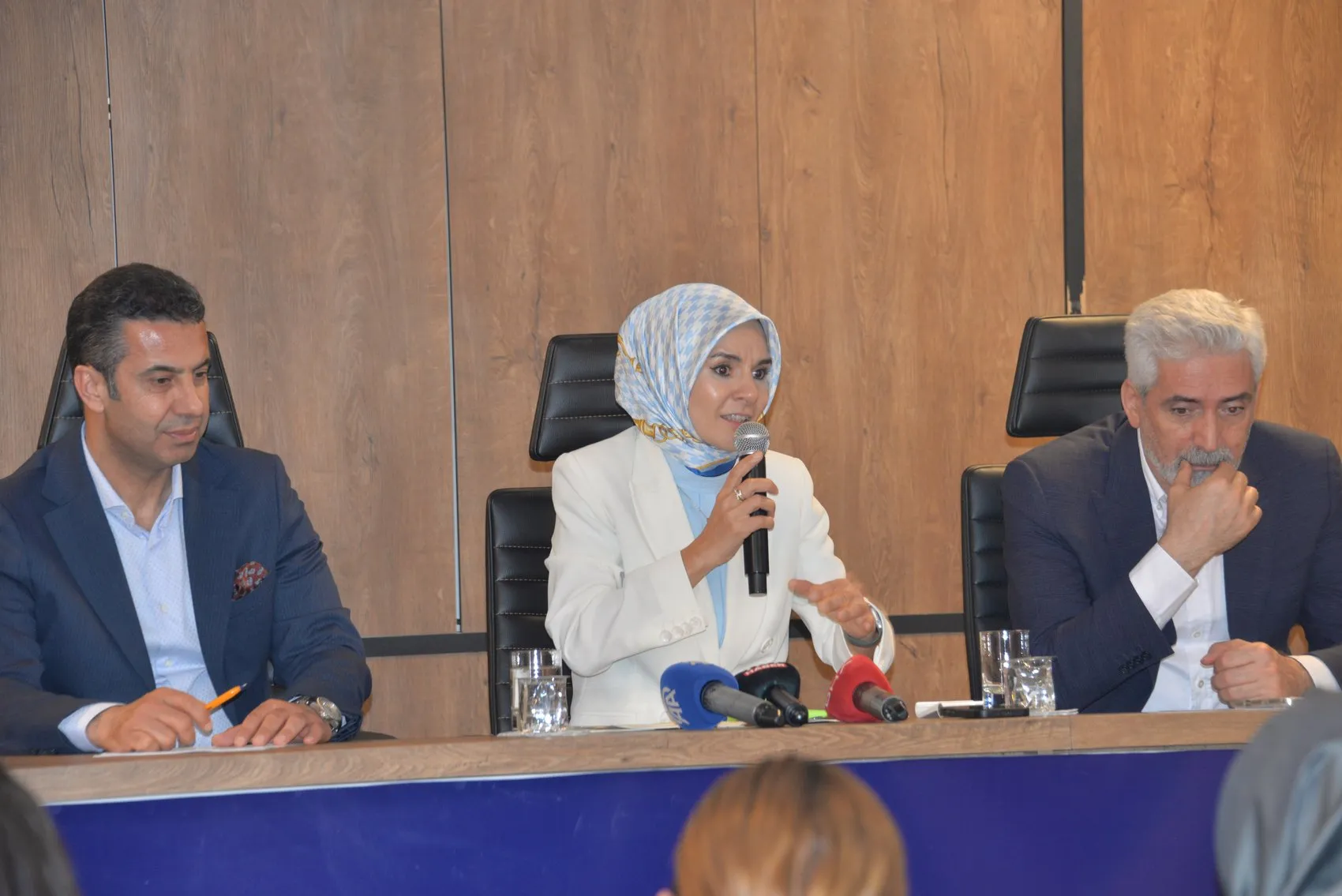 Bakan Göktaş Diyarbakır ziyaretinde huzur mesajı verdi
