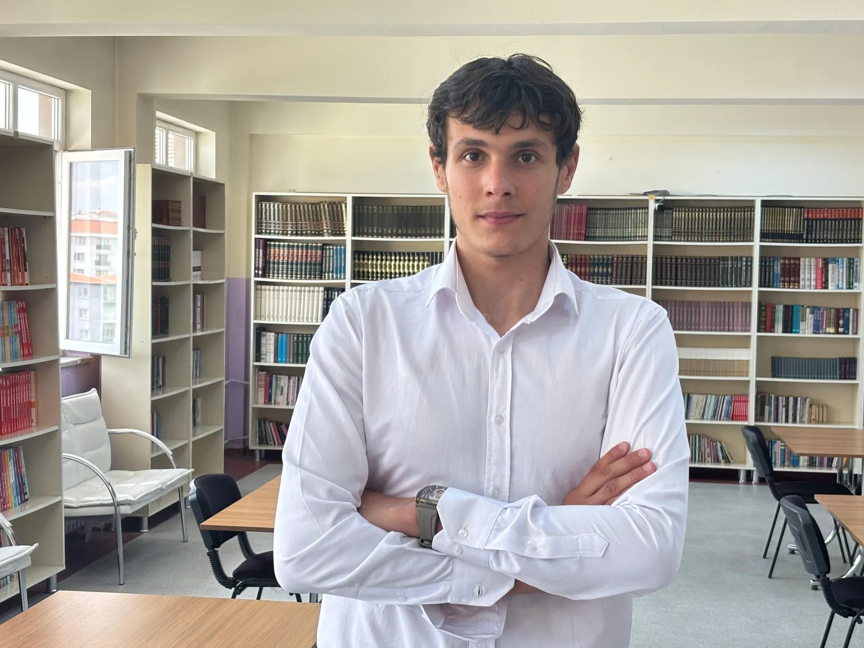 Bir öğretmenin hayali gerçek oldu 500 kitaplık kütüphane 5 bin 500 kitapla doldu