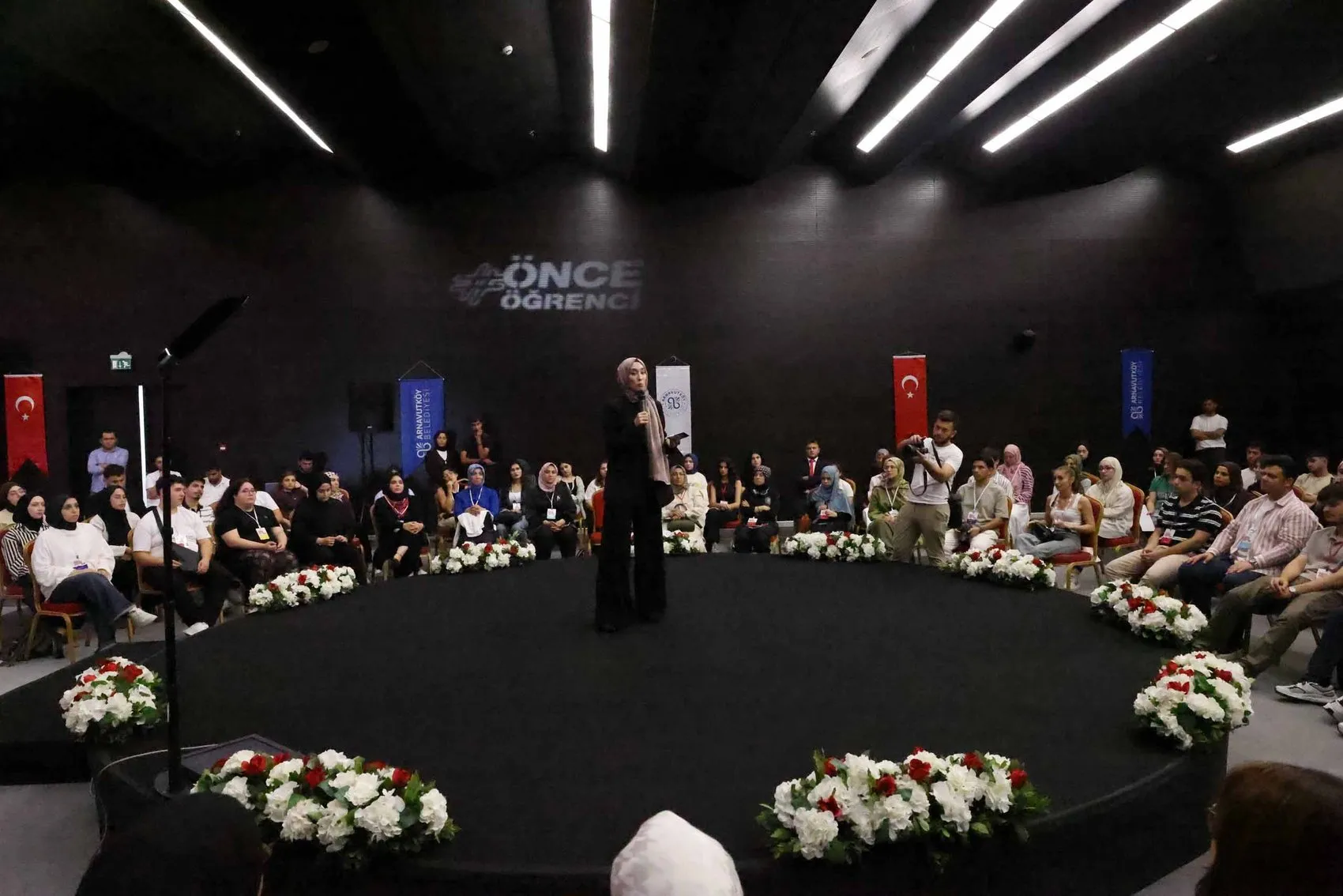 Gençler geleceğini bakanlarla planlıyor
