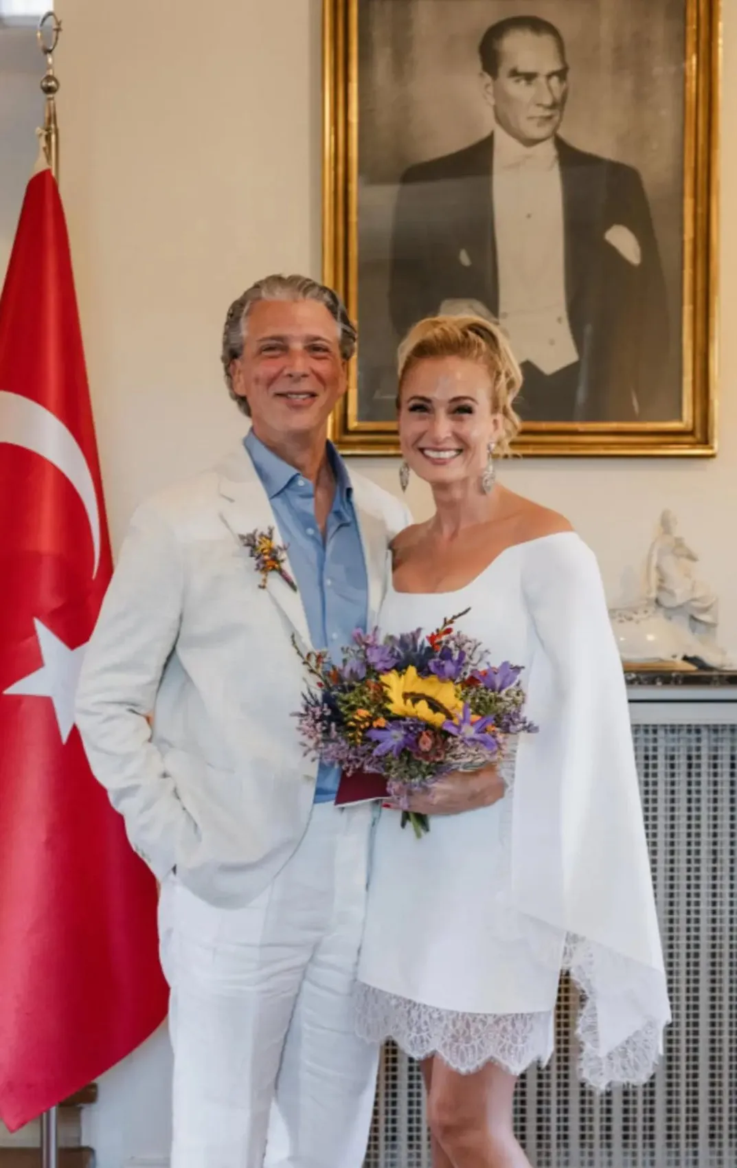 Ceyda Düvenci sessiz sedasız evlendi! Nikahtan ilk kareler geldi 2