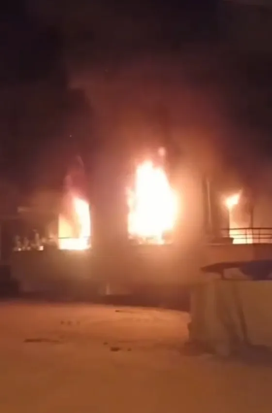 Hatay'da apartman dairesini saran alevler paniğe neden oldu?