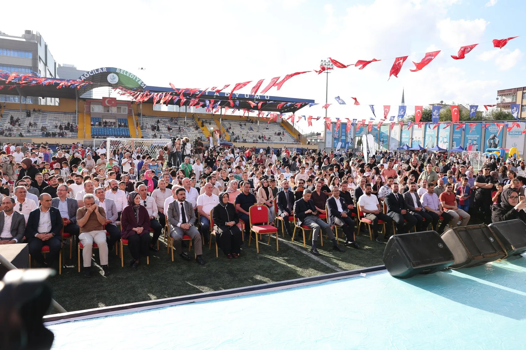 Bağcılar’da Yaz Spor Okulları Kupa Töreniyle Sona Erdi