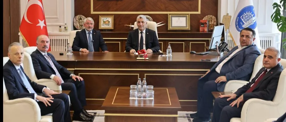 Bakan Bolat Çorumda terörsüz Türkiye hedefini vurguladı