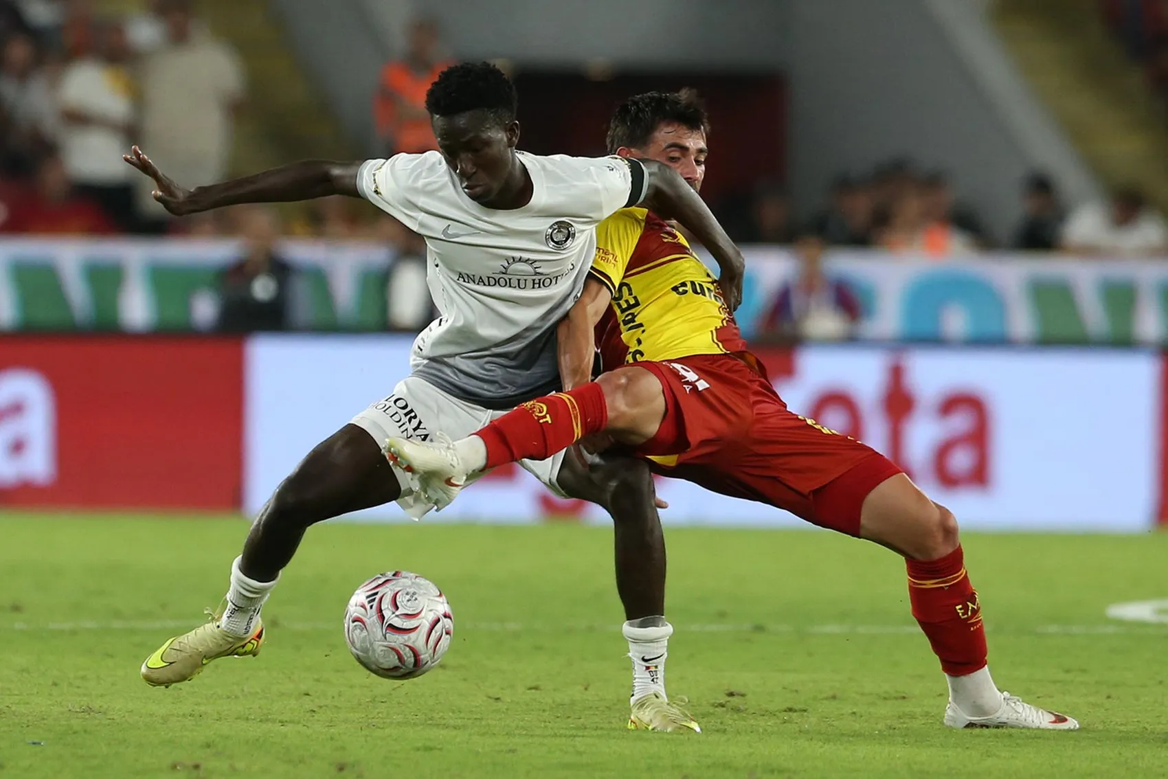 Göztepe’nin savunması iki maçta dört gol yedi