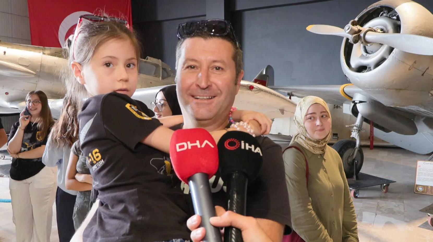 Gökyüzünün kahramanları Yeşilköy'de: Geleceğin pilotları SOLOTÜRK ile buluştu