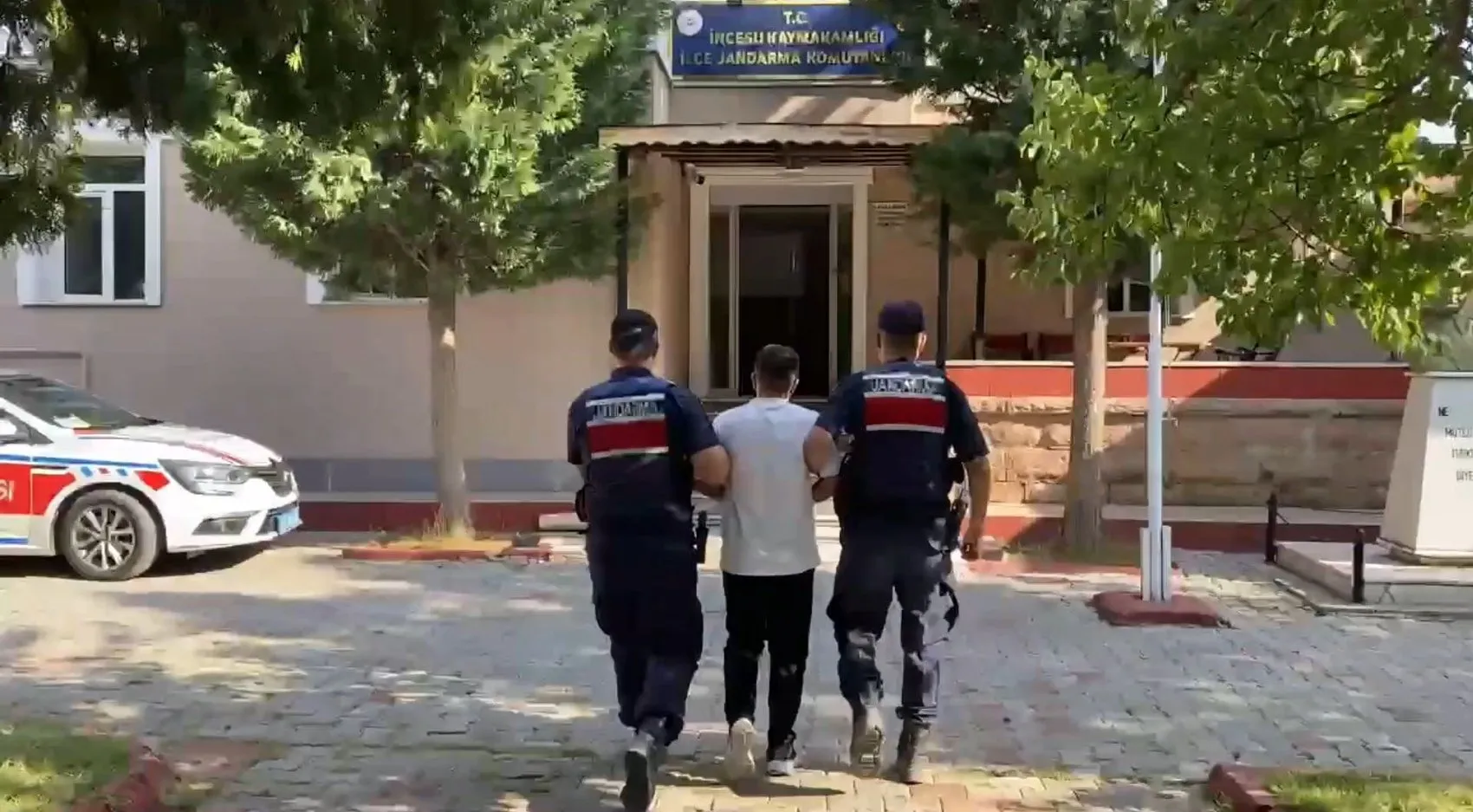 Jandarmadan 28 ilde geniş çaplı uyuşturucu baskını