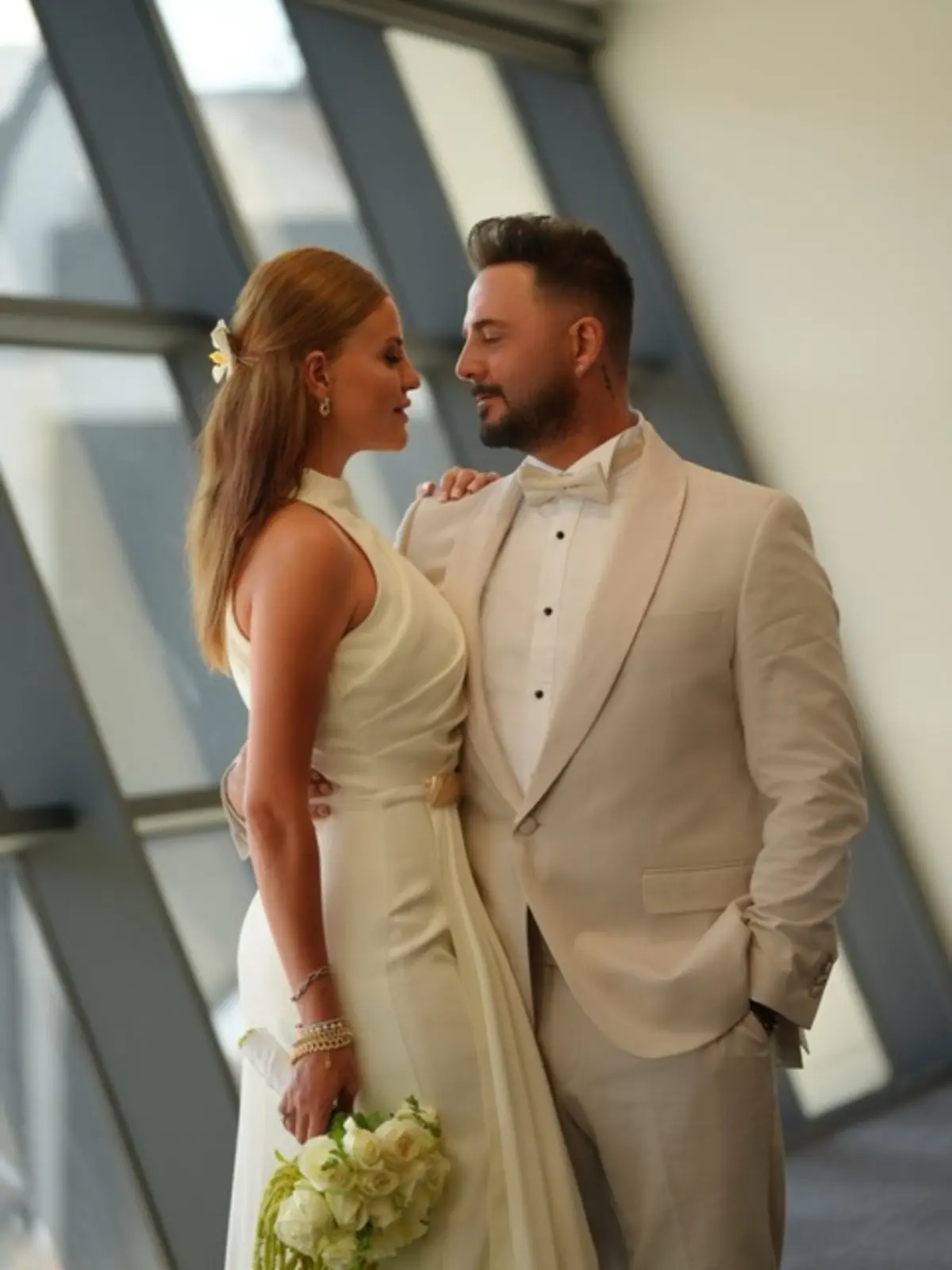 Gökhan Özen ve Naz Canbaz evlendi! İşte nikahtan kareler 3