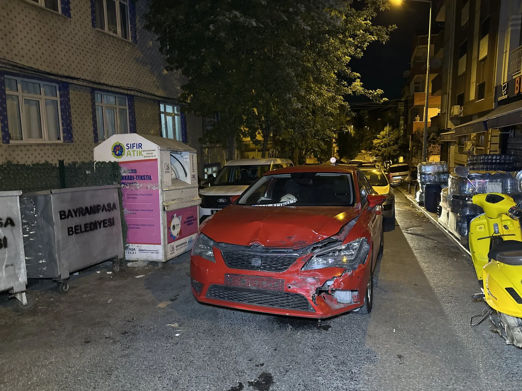Bayrampaşa'da ambulans kazası 3 sağlık çalışanı yaralandı