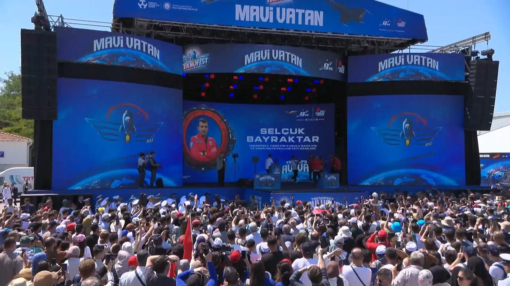 Selçuk Bayraktar'dan Mavi Vatan mesajı Denizlerimiz bizim bahçemizdir