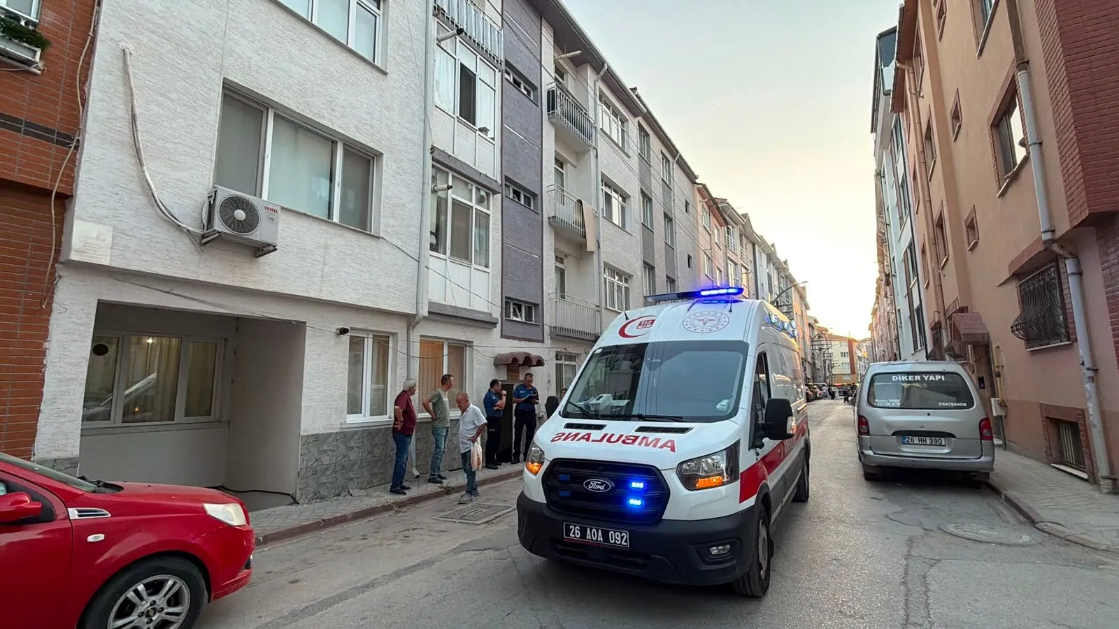 Eskişehir’de parkta alkol alan yaşlı adam evine dönemedi