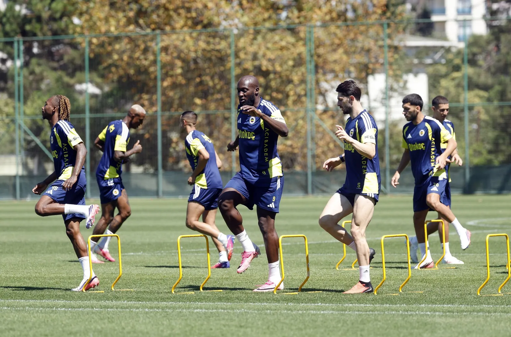Lyon rövanşı için ilk adım Fenerbahçe sahasında