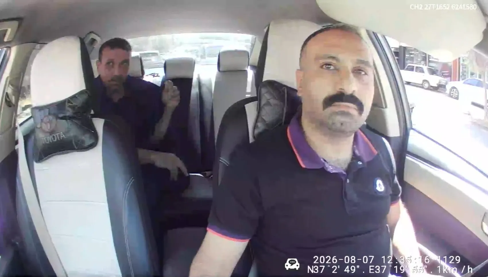 Gaziantep'te çarşaflı saldırgan takside yakalandı