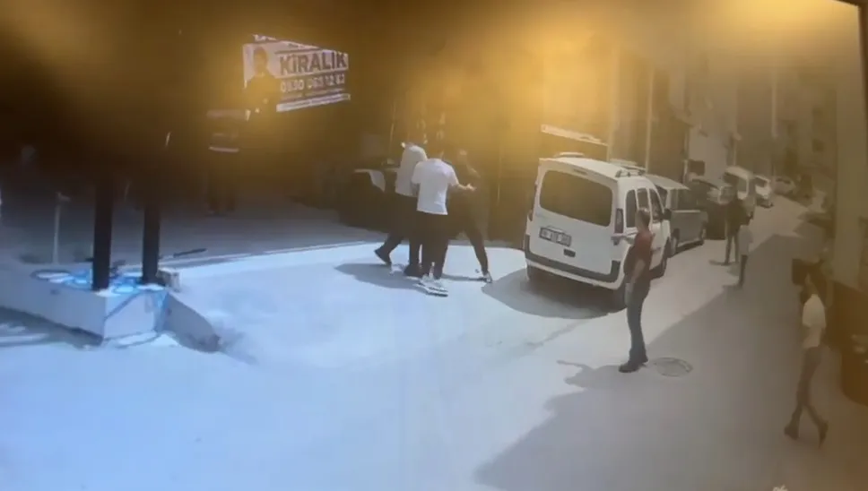 Bursa'da sokak ortasında aile kavgası 6 yaralı