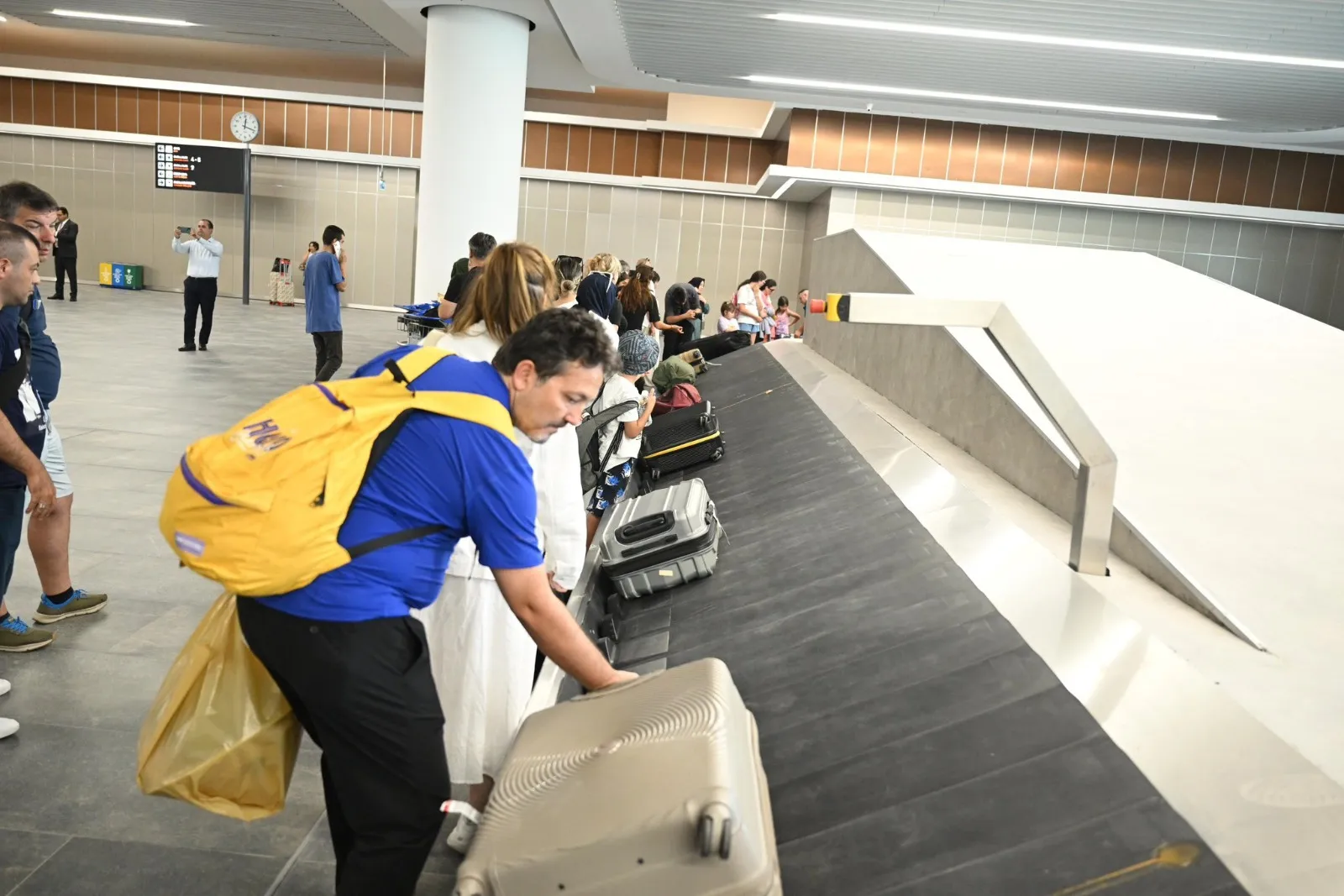 Çukurova Havalimanı bölge trafiğini sırtladı
