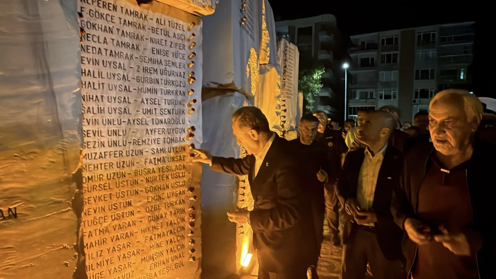 Yalova 17 Ağustos depreminin acısını 27 yıl sonra andı