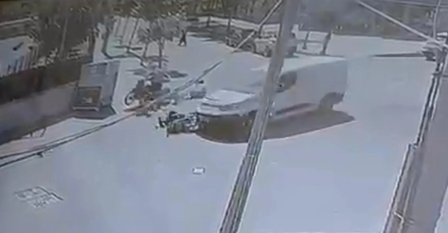 Çorlu'da motosiklet kazası kamerada