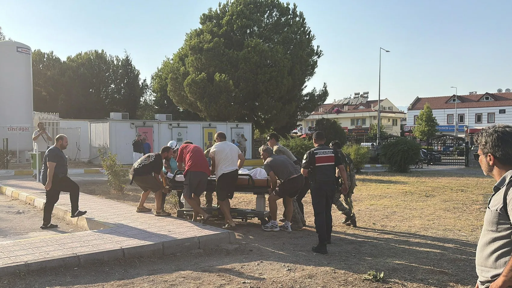 Babadağ'da tandem atlayışı faciayla bitti Pilot ve Çinli turist öldü