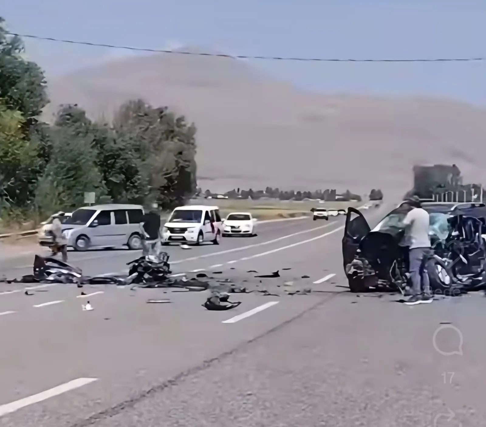 Van-Erciş yolunda sabah kazası 2 can kaybı, 9 yaralı