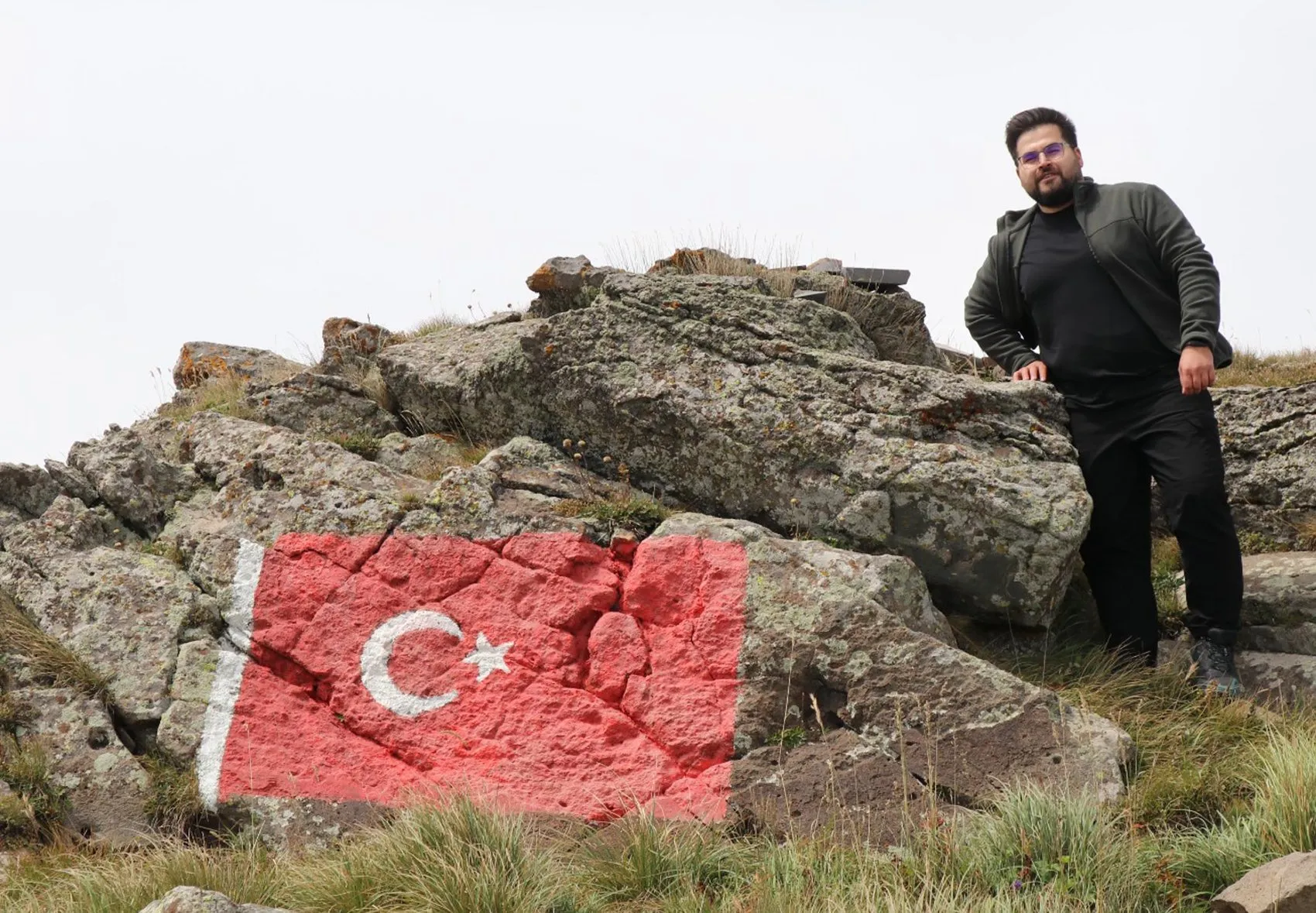 Erzurum'da 30 Ağustos coşkusu: Allahuekber Dağları'nda duygusal anlar