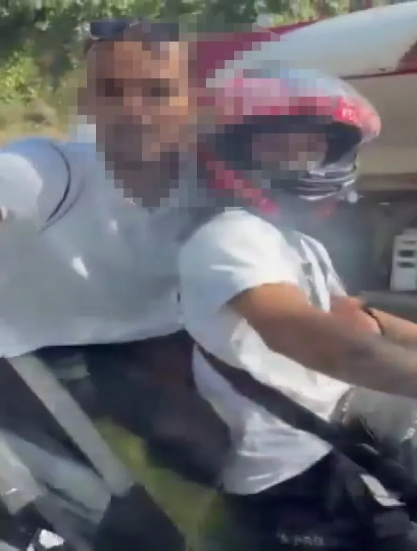 Üsküdar'da motosikletli iki sürücüye 363 bin lira ceza Saldırgan tavırlar kamerada