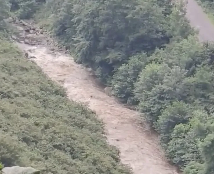 Giresun Görele'de sel felaketi Anne ve iki kızı kayboldu