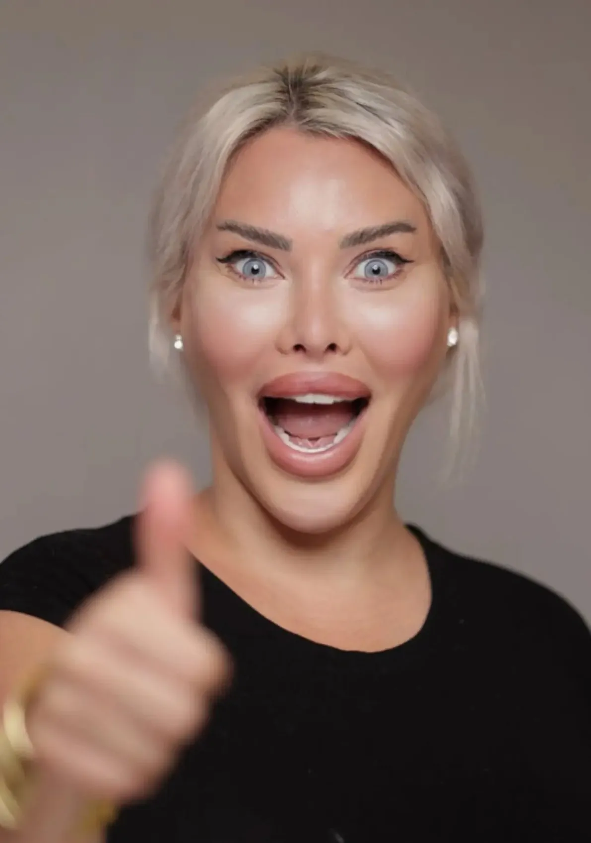 Estetiklerini tek tek sıralamıştı! TikTok fenomeni Pınar Özkurteller şimdi de gözlerini boyattı 3