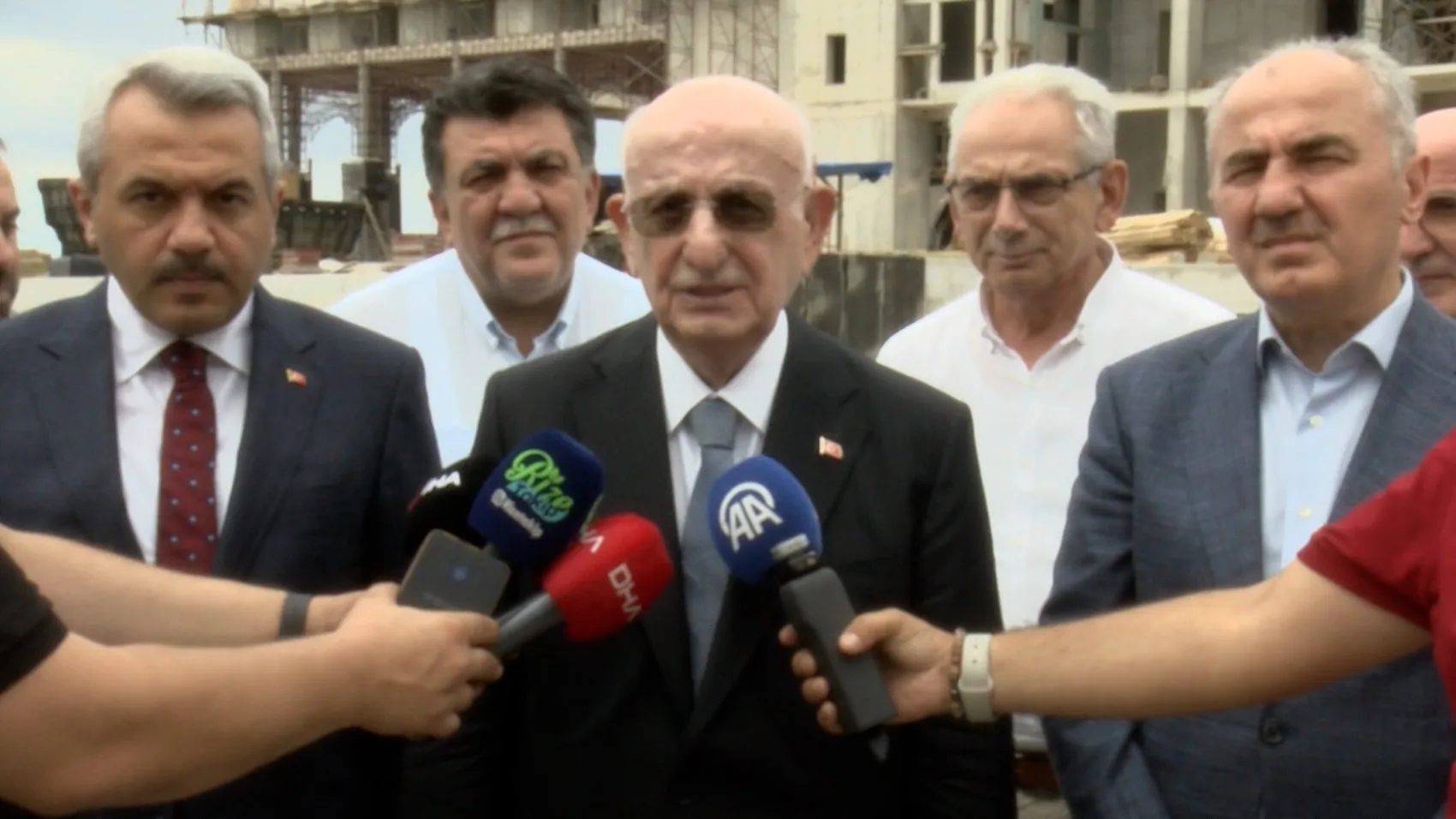 Rize sahilindeki dev cami inşaatı hızla yükseliyor