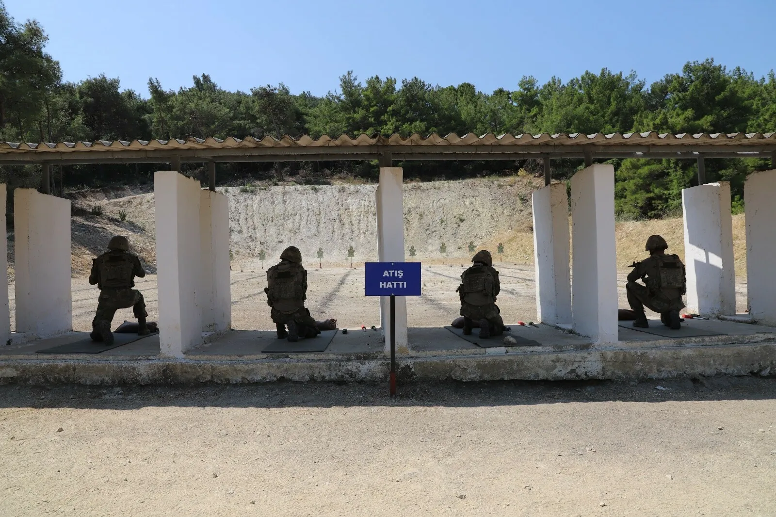Geleceğin komutanları Urla'da sahaya indi