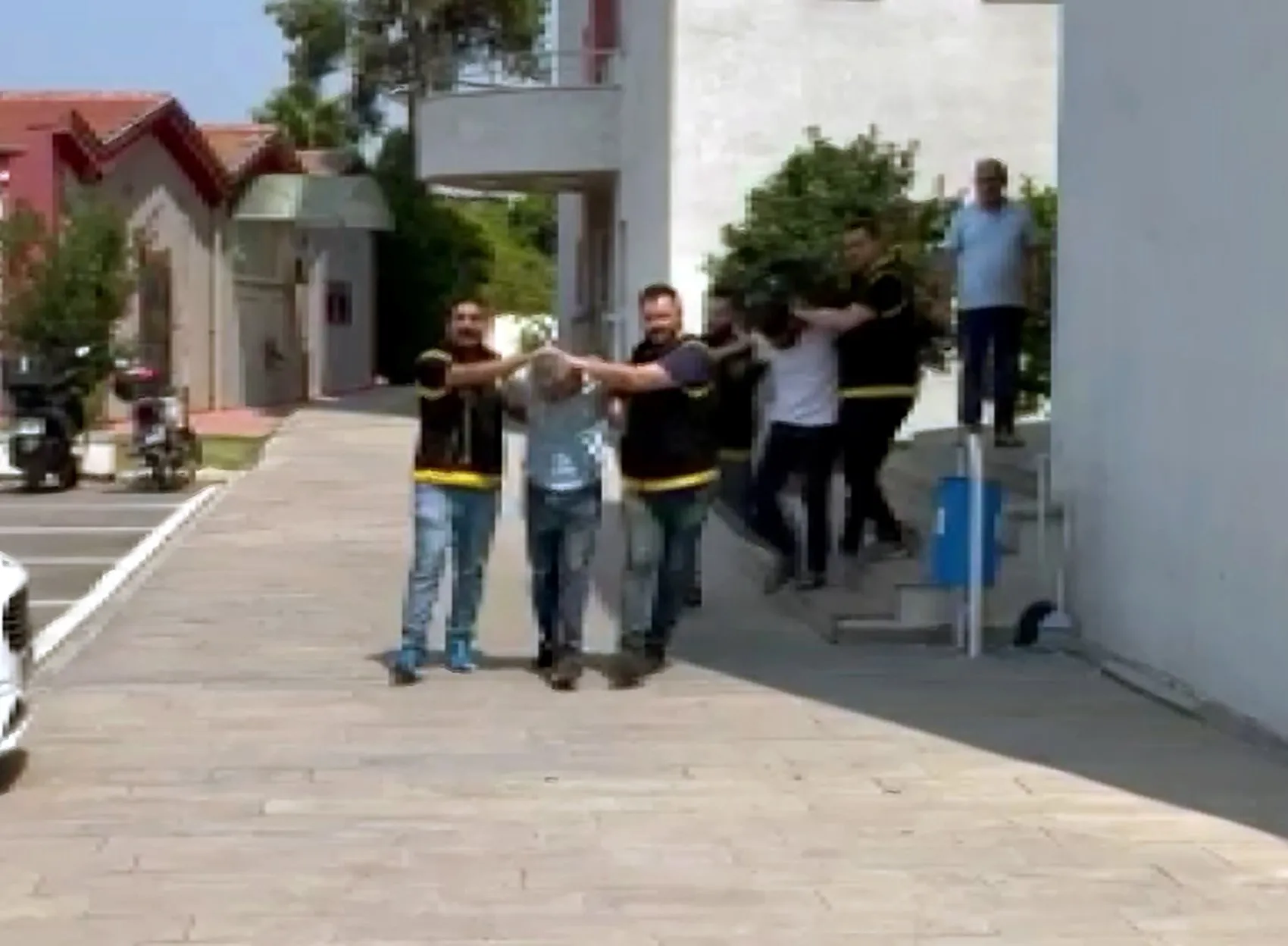 Adana'da İnşaat Hırsızlığına Sert Darbe İki Zanlı Tutuklandı