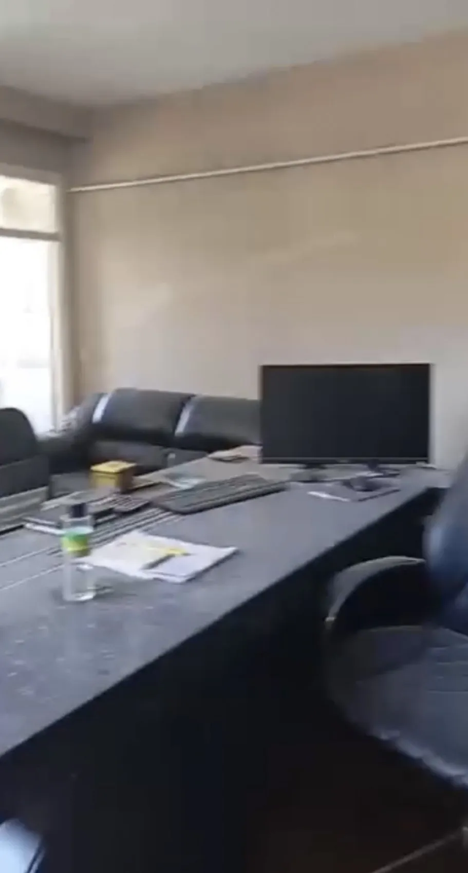Koltuğunda uzanırken duvarı yıkılan adam Kimse bizi uyarmadı