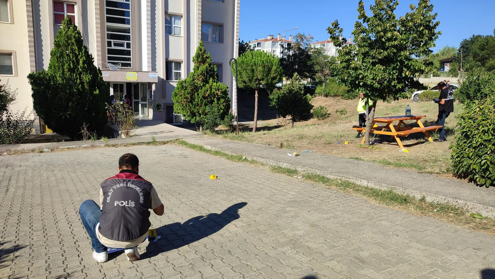 Keşan'da komşu dehşeti Emekli polisin vurduğu baba hayatını kaybetti