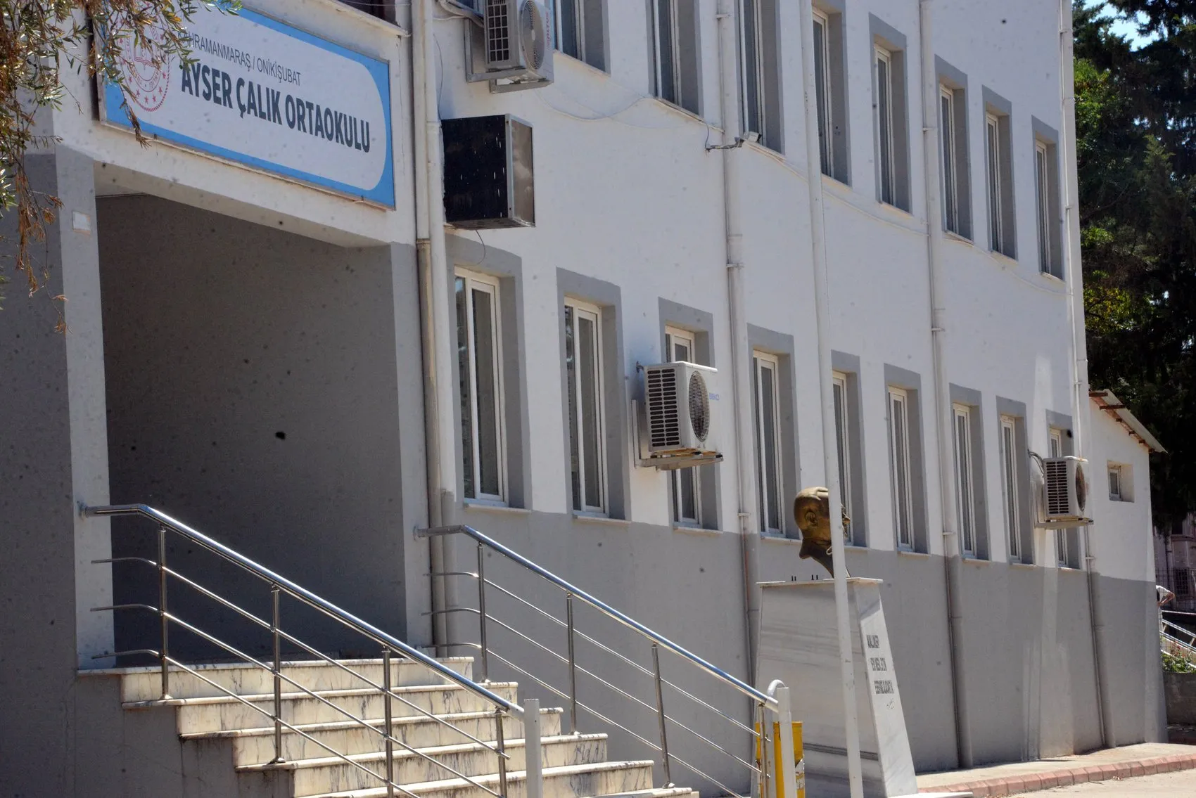 Öğretmenin ailesi, saldırganın babasından 5,1 milyonluk tazminat istedi