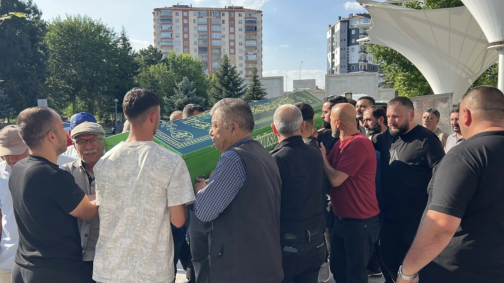 Kayseri'de gece yarısı inşaat kavgası kanlı bitti