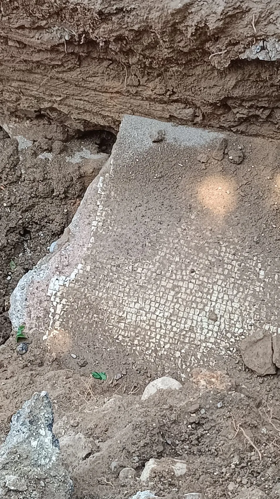 Reyhanlı'da sıradan bir altyapı kazısı tarihi eseri gün yüzüne çıkardı