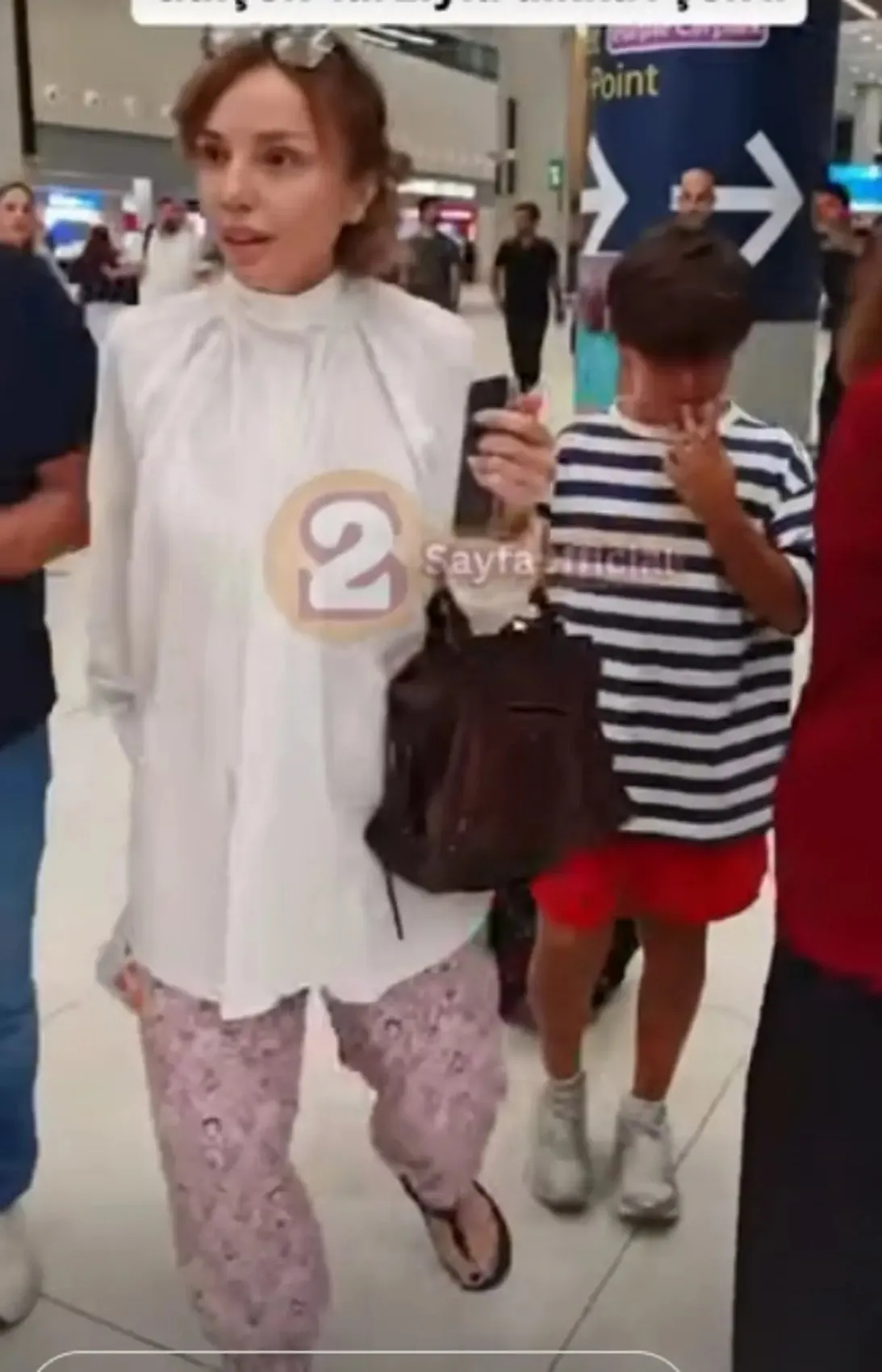 Gülşen oğluyla fındık hasadından döndü! Kıyafeti dile düştü 3