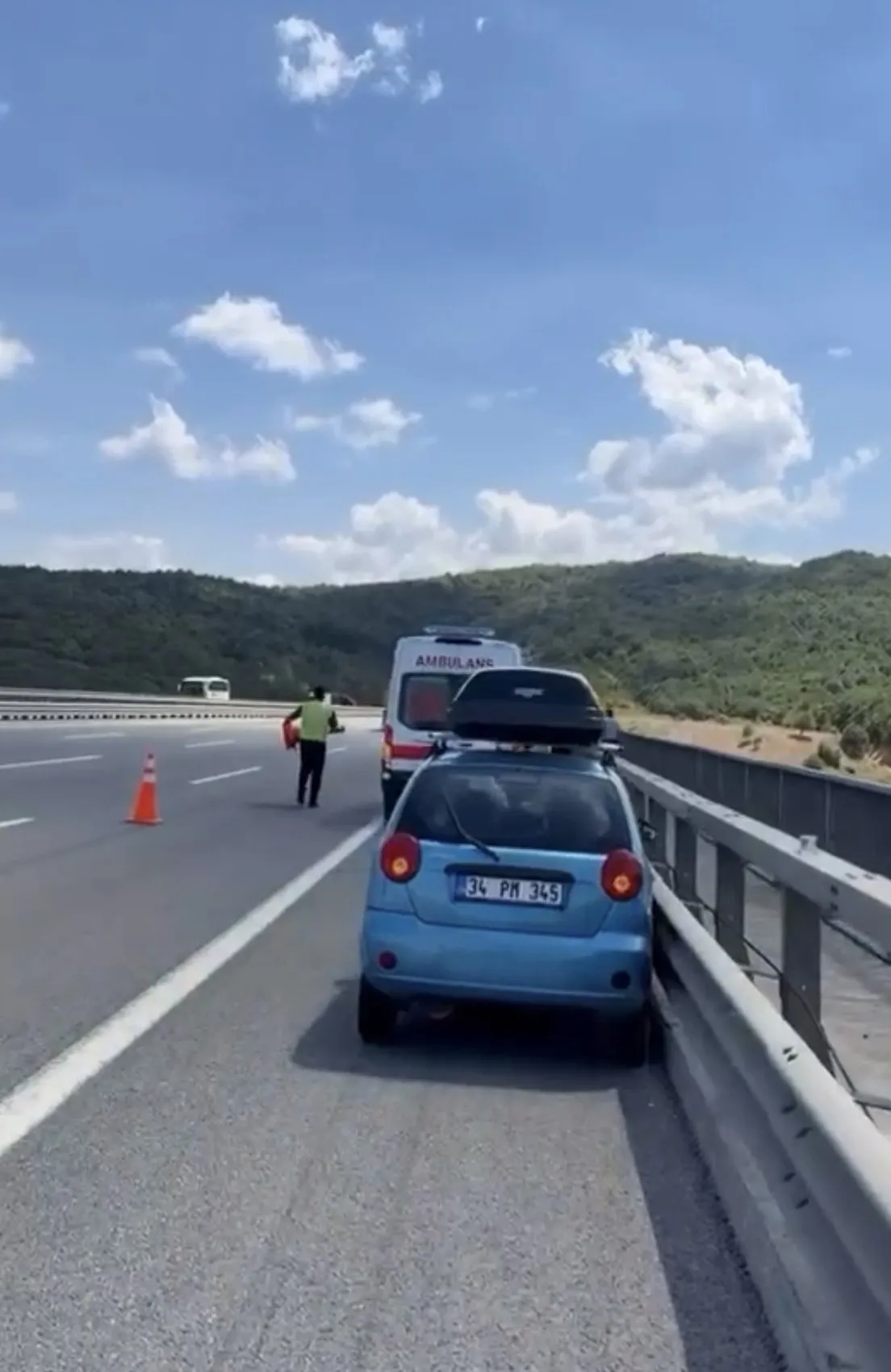 Kuzey Marmara Otoyolu’nda korkutan otobüs kazası