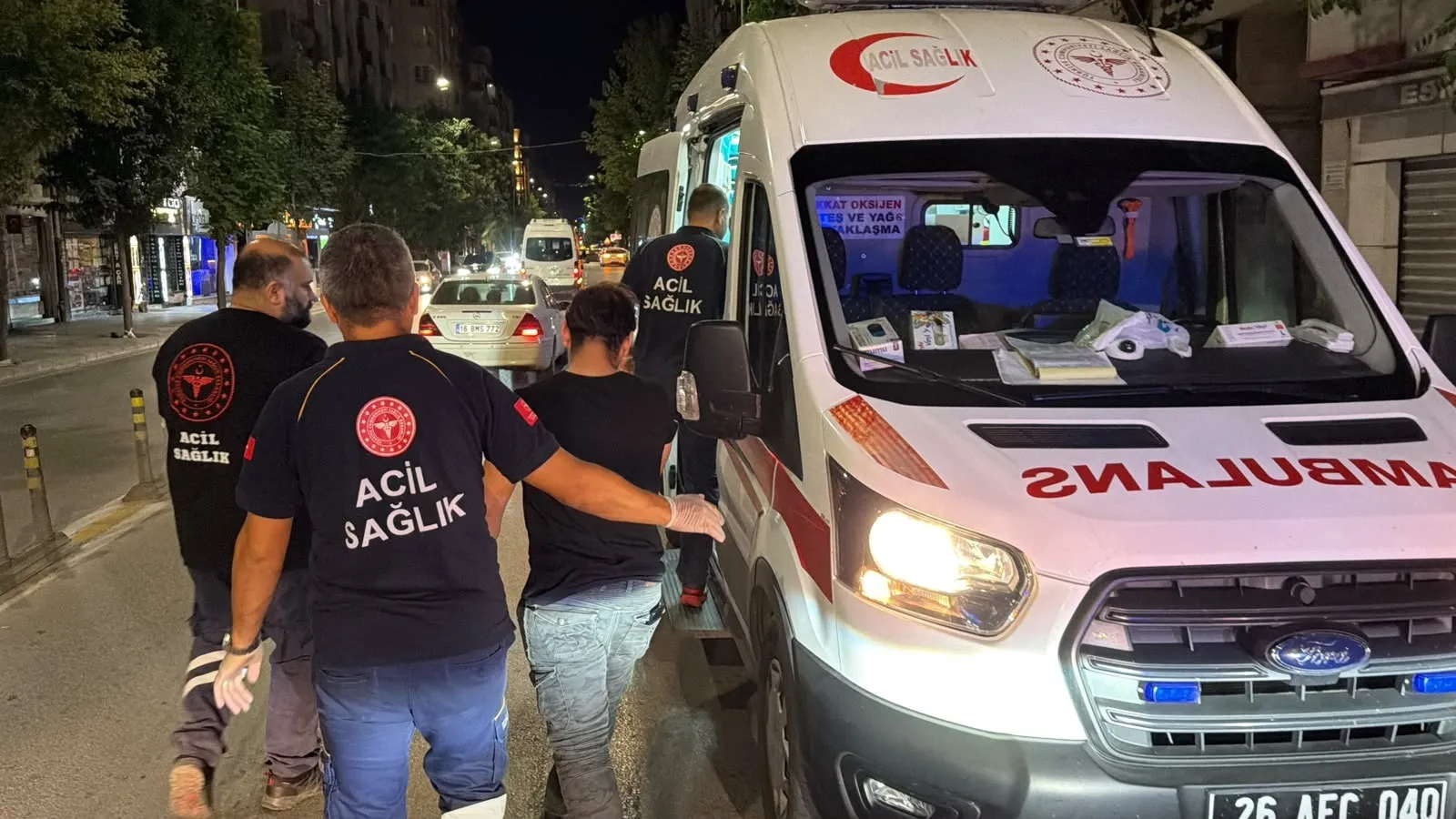 Eskişehir’de trafik kazası sonrası bıçaklı kavga kamerada