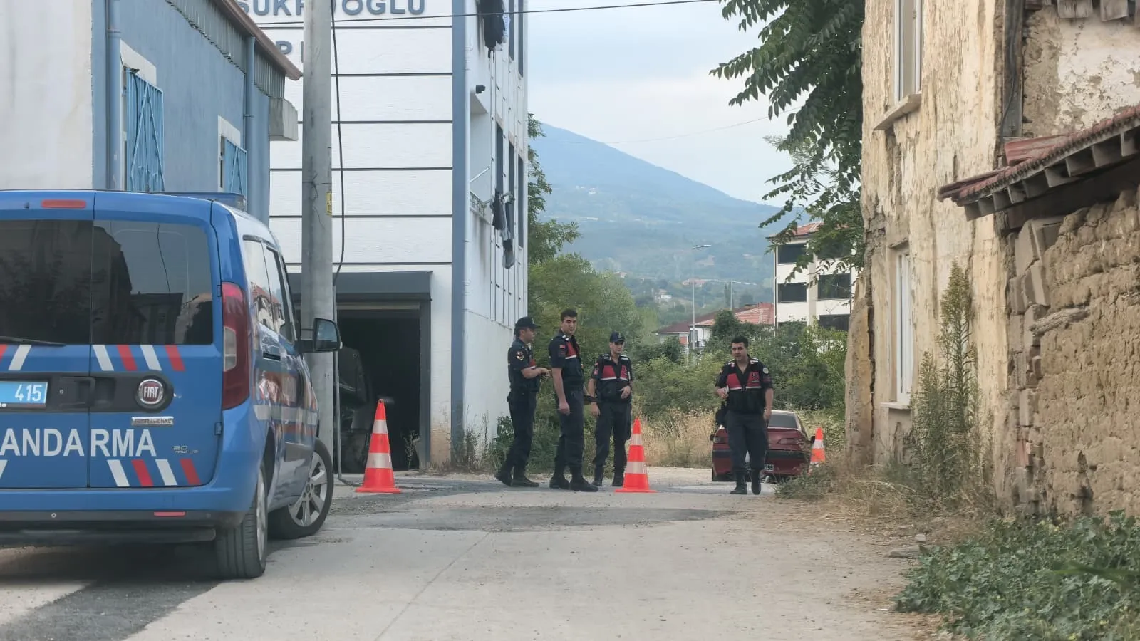 Bursa'da dehşet anları: Tartıştığı kiracısını evinin balkonundan vurdu