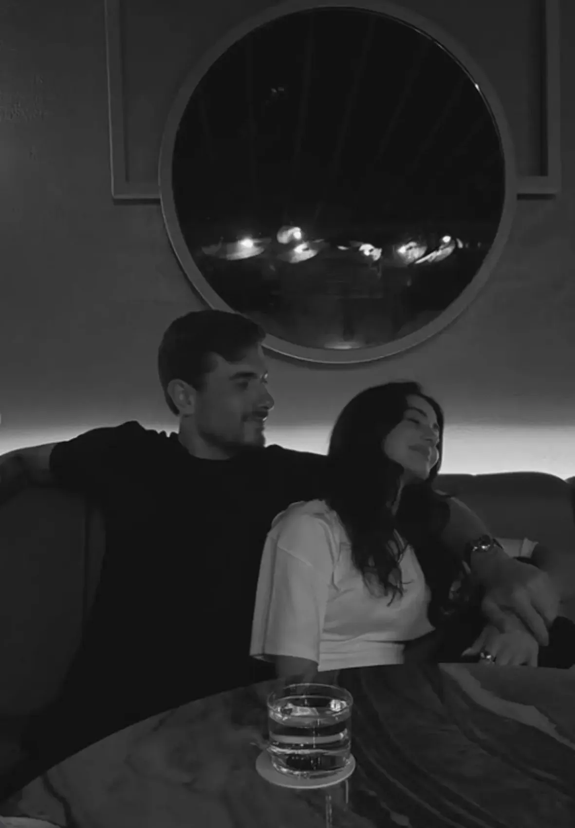 Helin Kandemir ve Dorukhan Toköz aşk yaşıyor! Olay aşk karesi 1