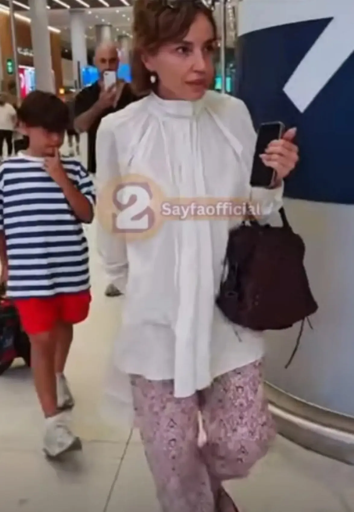 Gülşen oğluyla fındık hasadından döndü! Kıyafeti dile düştü 2