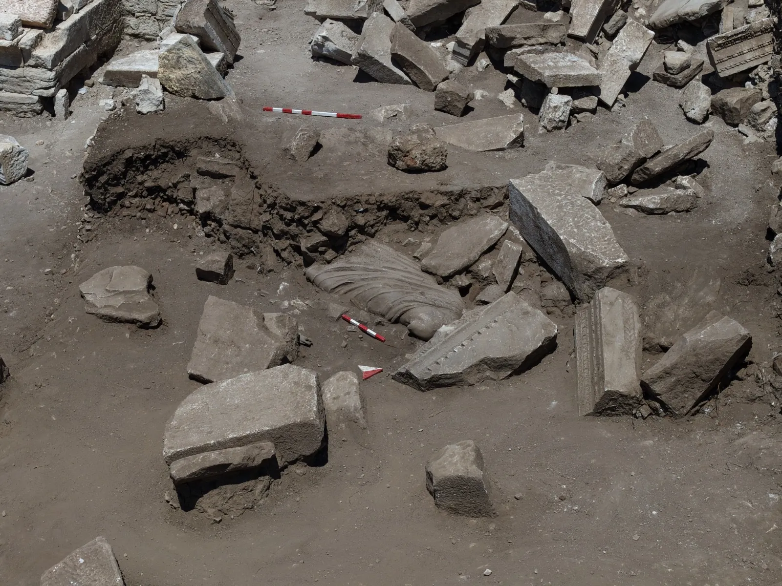 Aspendos'ta 1800 yıllık şifa sembolü gün yüzüne çıktı