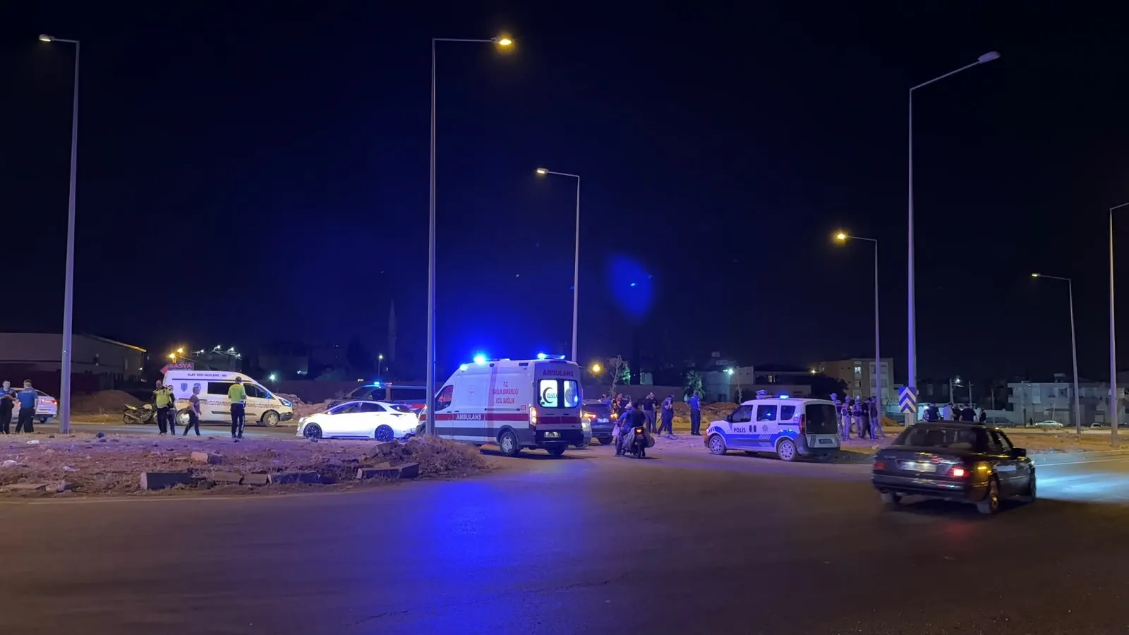 Düğün konvoyunda kanlı kavga
