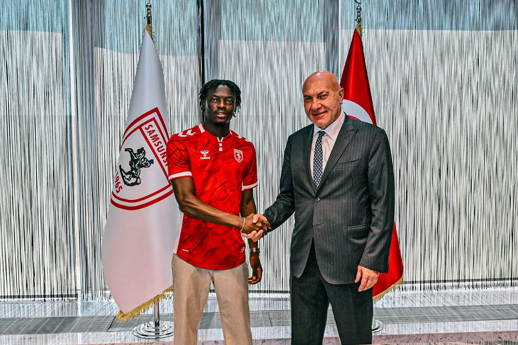 Samsunspor orta sahayı Fransız genç yetenekle güçlendirdi
