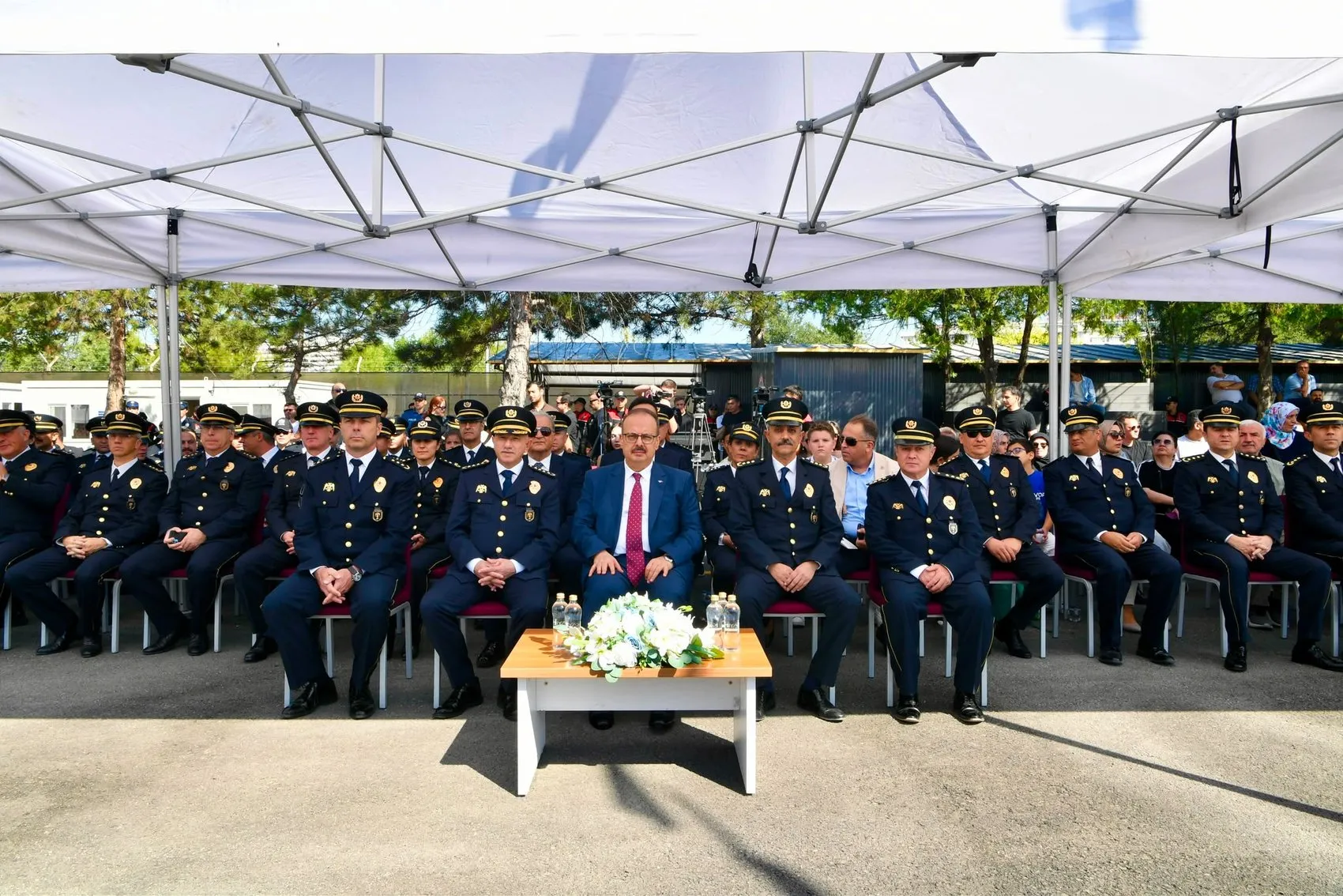 Ankara sokaklarında güvenliği sağlayacak 67 yeni yunus polisi göreve başladı