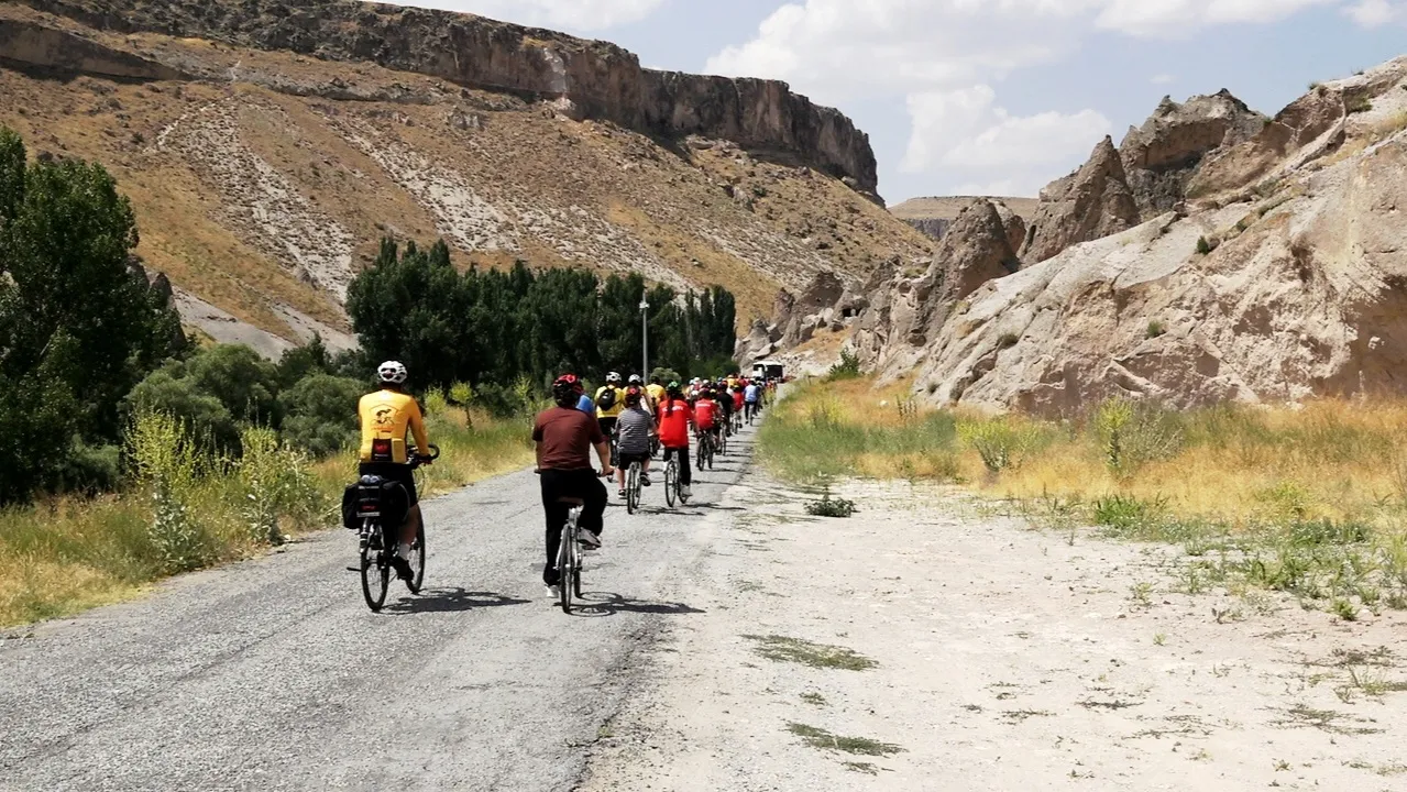 Soğanlı Vadisi’nde bağımlılığa karşı pedal çevirdiler