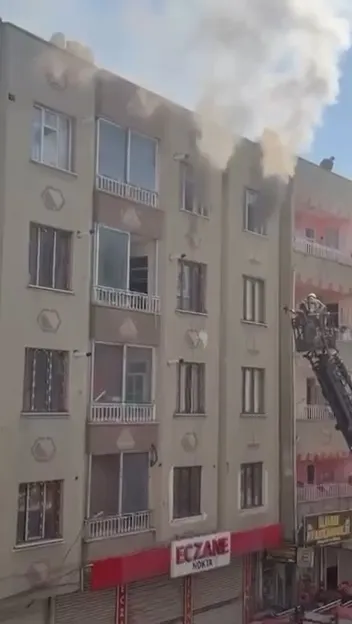 Bismil'de aynı dairede peş peşe yangın paniği