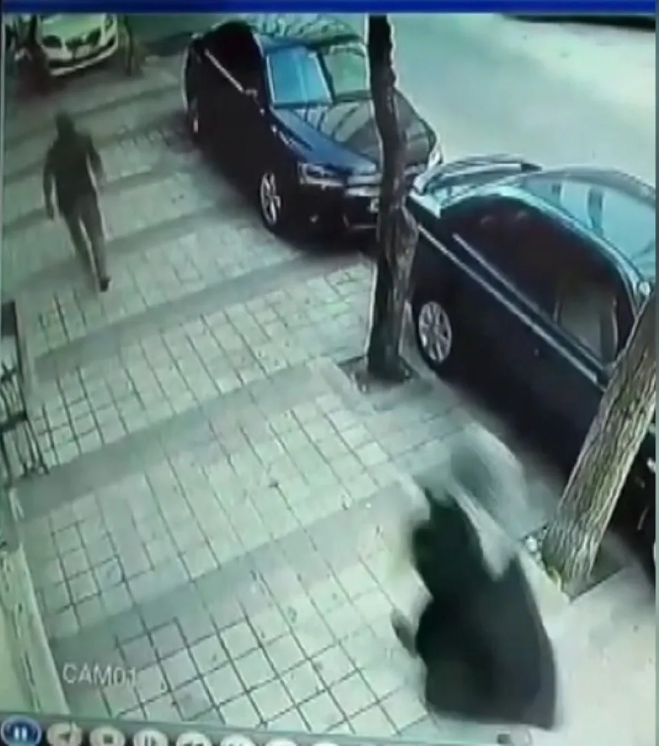 Kadın kılığında hırsızlık yaptı, mahalleli yakalattı