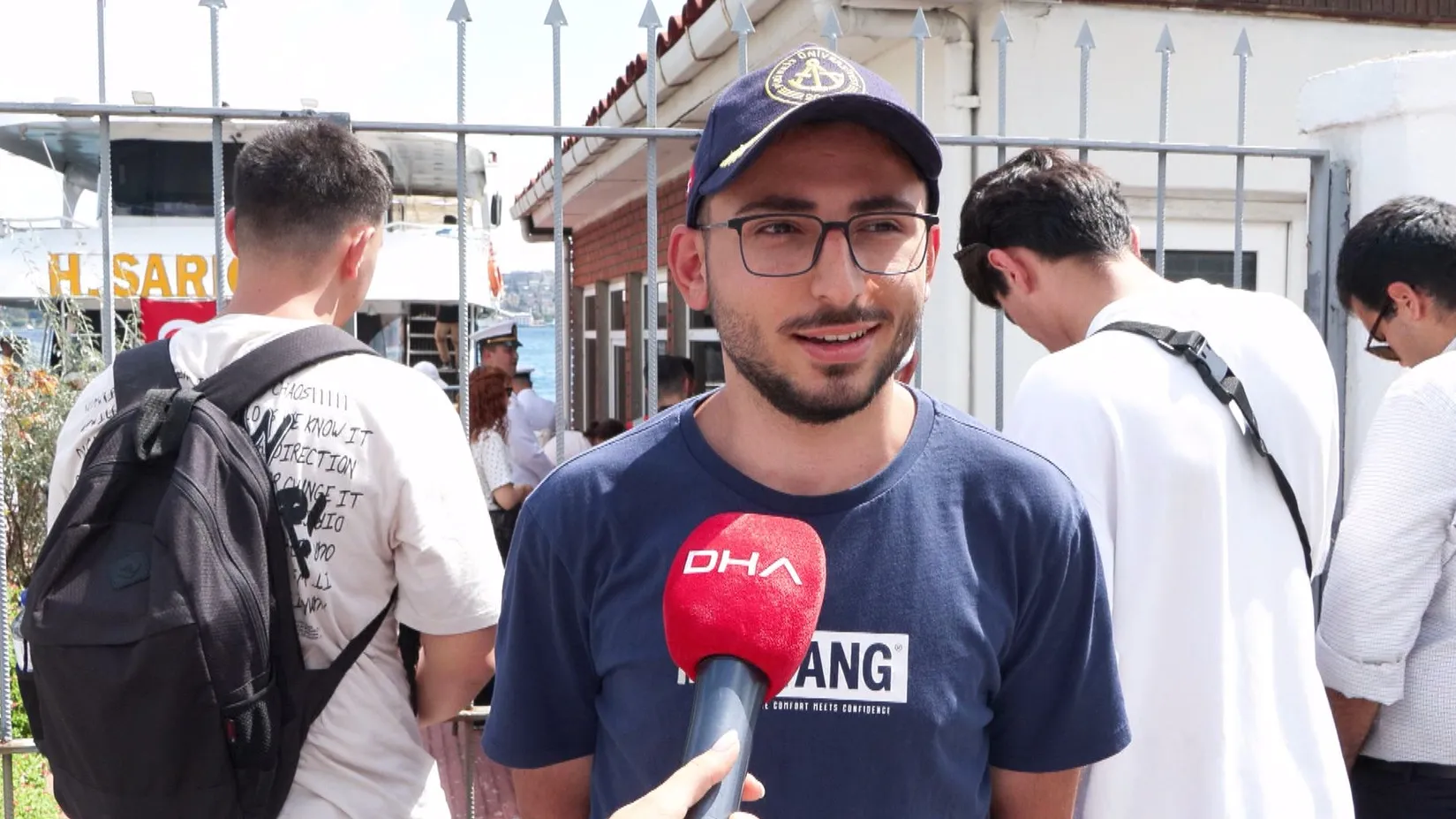 İstanbul Boğazı'nda dev kortej: TCG Oruçreis kapılarını vatandaşlara açtı