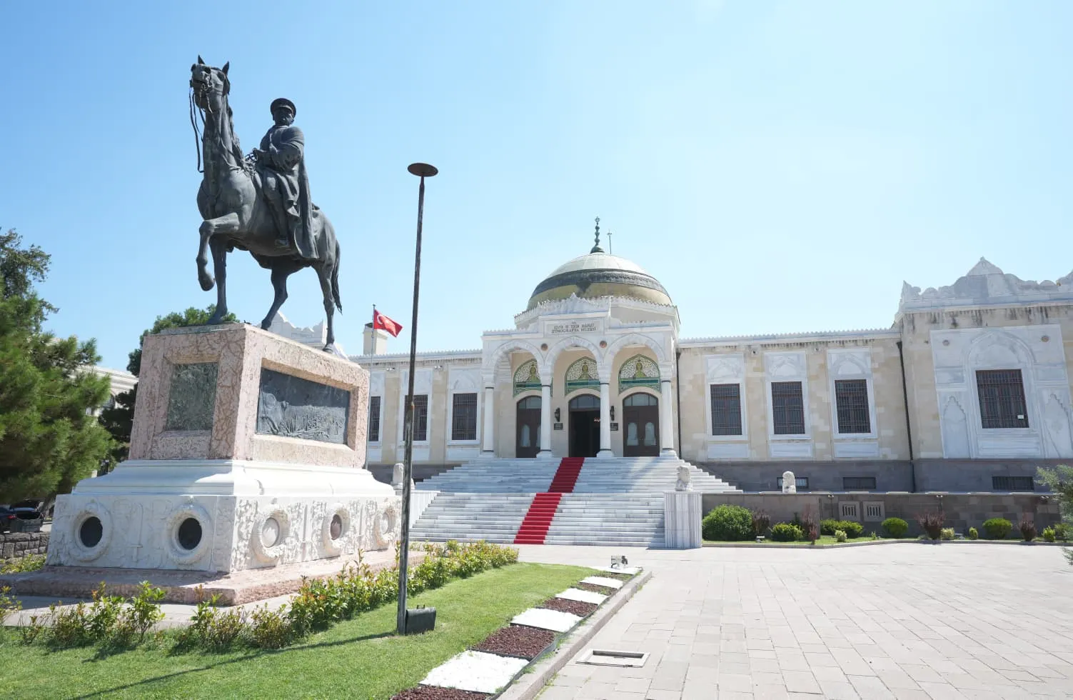 12 bin yıllık takı yolculuğu Ankara’da sergileniyor
