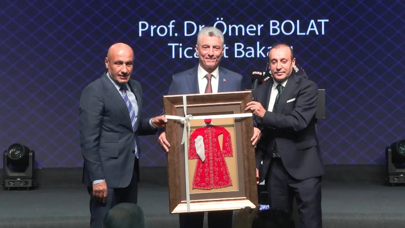 Türkiye'nin toplam ihracatı 400 milyar dolar barajını geçti